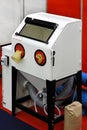 Sand blasting cabinet