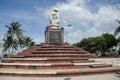 Sculpture of dolphins on the waves monument in Laem Thaen Capeat Bang Saen Beachon in Chonburi, Thailanda