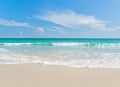 More pláž modrá obloha piesok slnko denné svetlo hľadisko dizajn pohľadnice a kalendár 