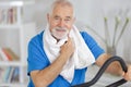 Senior man exercising on stepper Royalty Free Stock Photo