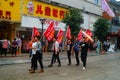 Shenzhen, China: young people to raise the banner of Internet advertising, publicity free Internet