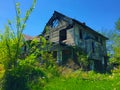 Overgrown rotting Neighborhood House 07 Royalty Free Stock Photo