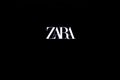 A sign with the name of the zara clothing store in the shopping center