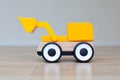 Simple wheel dozer toy