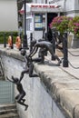 Amazing bronze statues by Chong Fah Cheong of children jumping into the Singapore River