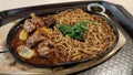 Sizzling Yee Mee claypot