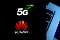 Smart tablet with the logo of: Huawei and 5G.