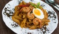Spaghetti shrimp with egg