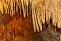 Formujúce sa stalaktity