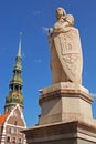 Estatua de en de casa de en viejo de Letonia 