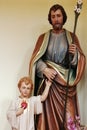 Statue Saint Joseph with little Jesus