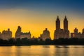 Sunset over Jacqueline Kennedy Onassis Reservoir and buildings i Royalty Free Stock Photo