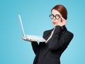 Surprised business women with laptop Royalty Free Stock Photo