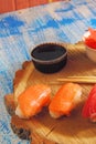 Sushi nagiri with salmon and tuna