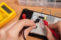 Testing electrical circuit on breadboard