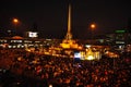 Thai government protester mobbing by shutdown bangkok