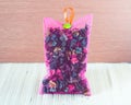 Tje Dried flower in pink sachet bag with aroma