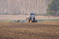 Tractor cultivates box spring