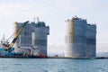 Tugs at the base oil drilling platform