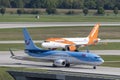TUIfly Boeing 737-800 D-ATUR und easyJet Europe Airbus A319-100 OE-LSY