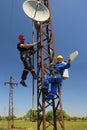 Two electricians Routing improvement using directional antennas