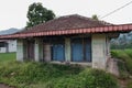 An uninhabited house building, in the countryside