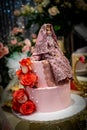 Unique wedding cake with roses with elegent at wedding reception
