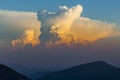 Unusual cloud in the form of a nuclear explosion.