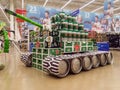 Use of the assortment of beer for the manufacture of a model of a tank, supermarket `Auchan`