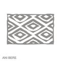 monochrome icon with Adinkra symbol Ani Bere