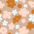 Vector naive hand drawn daisy bloom seamless pattern