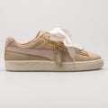 Puma Basket Heart Coach beige sneaker