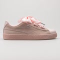 Puma Suede Heart Bubble rose sneaker