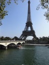Vue de la Tour Eiffel avec la Seine, View of the Eiffel tower in Paris