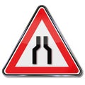 Warning road narrows