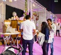 Wedding Exhibition Paris 2018 negotiating with exibitor