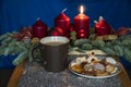 Weihnachtszeit - erster Advent - brennene Kerze Royalty Free Stock Photo