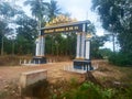 Welcome gate with a yellow siger