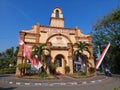 The welcome monument at the Gedangan gem housing estate in Sidoarjo is in the form of a house ah in the middle of a round road