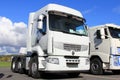 White Renault Premium 460 Truck