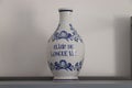 White and Blue Vase Elixir de Longue Vie