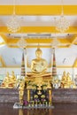 worship golden buddha