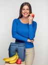 Young woman lunch bag with vegetables.