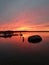 Beautiful sunset on a canadian lake Beau coucher de soleil sur un lac au Canada