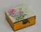 The box is decorated with painted roses, beautiful jewelry box, jewelry box, jewelry box for you, Golden casket, small box, jewelr