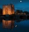 Breathtaking bunratty castle in ireland at night