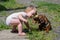 Friendship and understanding between young children and animals.