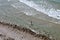 Gaeta - Turista solitaria sulla riva della Spiaggia di Sant`Agostino