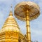 Golden chedi stupa and umbrella in Wat Phra That Doi Suthep te