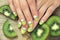 Kiwi art manicure